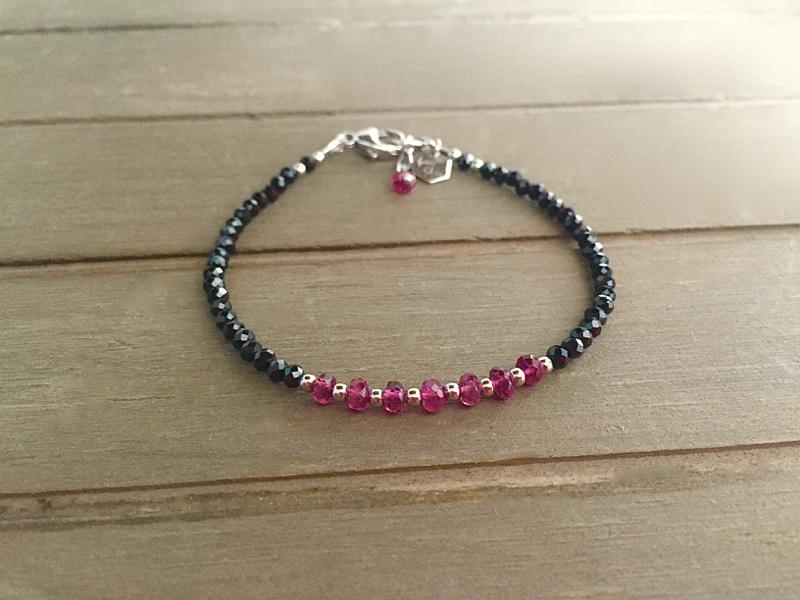 BRACELET EN SPINELLE ET TOURMALINE ROSE