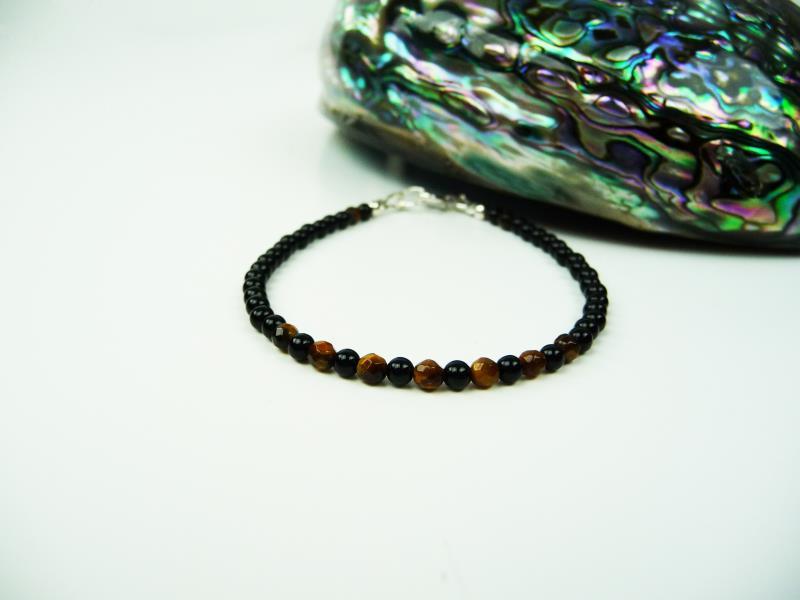 BRACELET EN ONYX et ŒIL DE TIGRE 