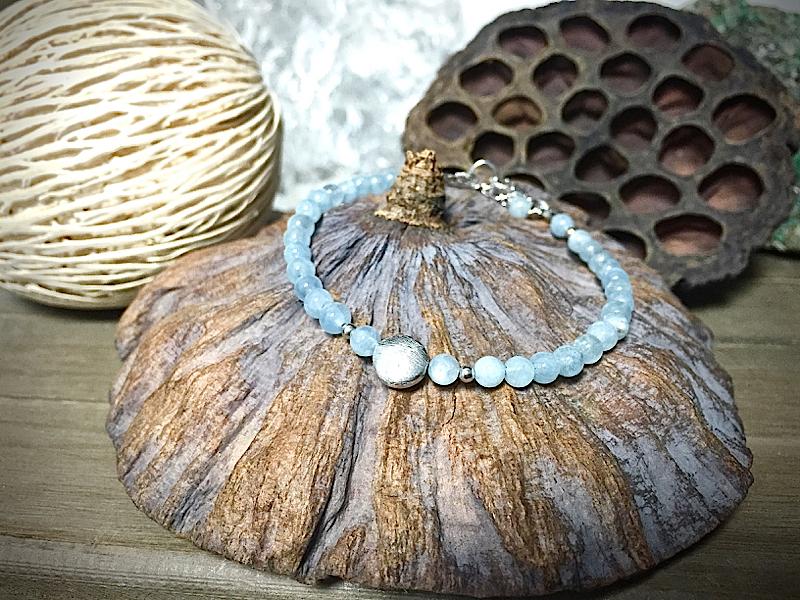 BRACELET EN AIGUE-MARINE